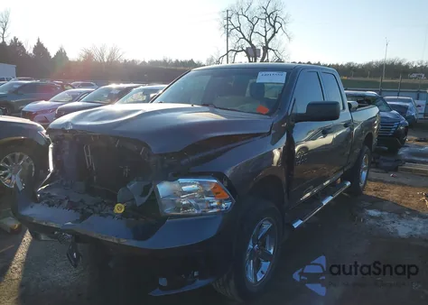 2017 Ram 1500 Express 4X2 6'4 Box z USA, uszkodzony, nr VIN 1C6RR6FG6HS514611